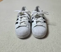 アディダス SUPERSTAR 白黒 スニーカー