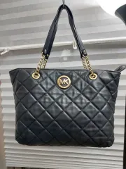 マイケルコース ブラック キルティング チェーン ショルダーバッグ