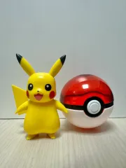 ピカチュウ & MONSTERボール フィギュア
