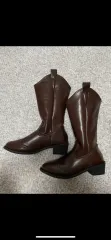 ブラウンブーツ