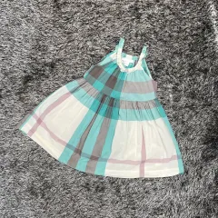 バーバリー キッズ ワンピース (4Y)