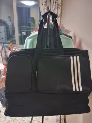 アディダス 3本線 ブラック スポーツバッグ - 使用無