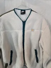 ナイキ フリース ジップアップ アイボリー