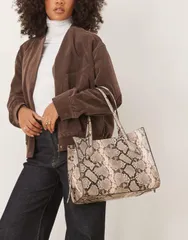 エイソス レディース バッグ トートバッグ ASOS DESIGN boxy tote bag snake Multi マルチカラーのサムネイル