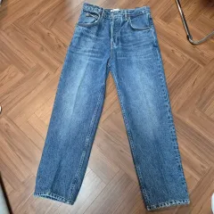 ザラ デニム ストレートフィット インディゴ ウエスト 31 程度