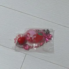 サンリオ いちご新聞 50周年 MY スイート ピアノ ストラップ キーホルダー