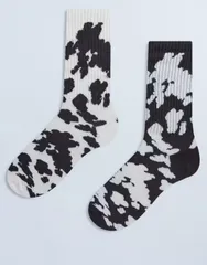 トップショップ レディース アンダーウェア 靴下 リブニット プリント ニット Topshop 2pk sporty rib knit cow print socks in chocolate and cream cow CHOCOLATE COW PRINTのサムネイル