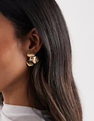 アクセサライズ レディース アクセサリー ピアス・イヤリング Accessorize mixed metal flower petal stud earrings Multi マルチカラーのサムネイル
