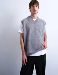 トップマン メンズ アウター ニット・セーター オーバーサイズフィット Vネック ニット Topman oversized fit knit vneck tank top Gray グレー