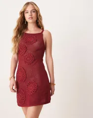 エイソス レディース トップス ワンピース ミニワンピース ミニ ニット ASOS DESIGN knit mini dress with crochet applique Burgundy バーガンディ