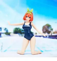 五等分の花嫁 - Celestial vivi 中野 四葉 学校 水着