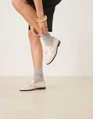 エイソス レディース シューズ スリッポン・ローファー ギャザー ローファー ASOS DESIGN Minnie ruched detail loafers Offwhite オフホワイトのサムネイル
