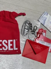 DIESEL ホール D'EE C ロゴ シルバー キーホルダー