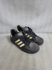 アディダス SUPERSTAR スニーカー 240