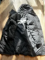 リーボック クラシック ブラック ダウン アウター s (90)