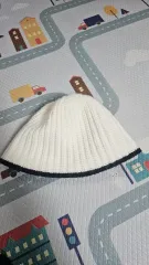 アイボリー色 ニット 帽子