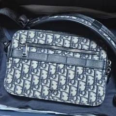 ディオール オブリーク サファリ メッセンジャー クロスバック