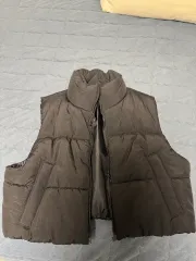 H&M ブラック ダウン ベスト s