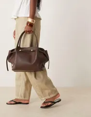 エイソス レディース バッグ ASOS DESIGN slouchy belted tote bag in chocolate チョコレートのサムネイル