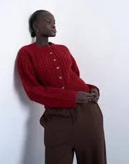 トップショップ レディース アウター カーディガン ニット Topshop knit cable fitted waist cardigan burgundy バーガンディのサムネイル
