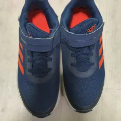 アディダス キッズ スニーカー 210