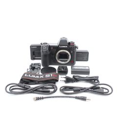Panasonic LUMIX S1 ショット数146回 ほぼ新品 - メルカリ