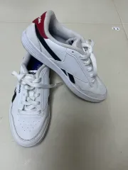 リーボック 白 スニーカー スポーツ