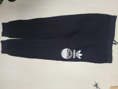 アディダス 黒 トレーナー ズボン