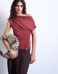 トップショップ レディース トップス Tシャツ ギャザー Topshop cupro ruchedetailing top in rust Red レッド