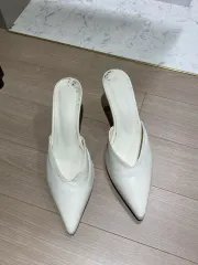 白ミュールスリッパ