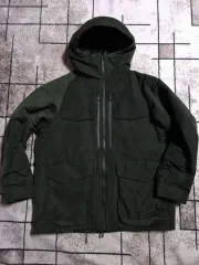 ユニクロ ホワイトマウンテニアリング ハイブリッド ダウン カーキ ジャケット サイズ m