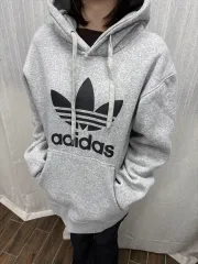 アディダス グレー BIG トレフォイル ロゴ フーディー