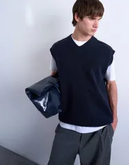 トップマン メンズ アウター ニット・セーター オーバーサイズフィット Vネック ベスト Topman oversized fit deep v neck vest NAVY ネイビーのサムネイル