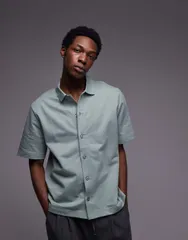 トップマン メンズ アウター パーカー・スウェット オーバーサイズフィット シャツ ジャージー Topman oversized fit button up jersey shirt in sageのサムネイル