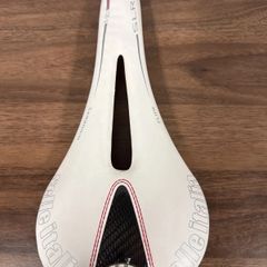 CBX400F 2型赤白ルック2ビートメッシュフェンダー仕様 カスタム