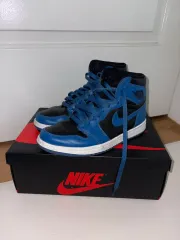ジョーダン 1 レトロ ハイ OG DARK マリーナ ブルー 250