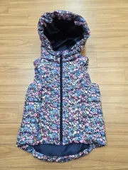 H&M キッズ 花柄 フード ダウン ベストです - サイズはEUR 122/12