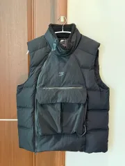 S 90) NIKE テックパック ダウンフィル ダウンベスト 出品