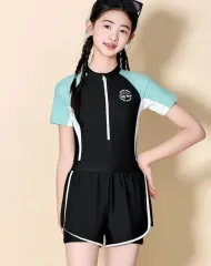 女の子用半袖水着 (新品 6-7歳)