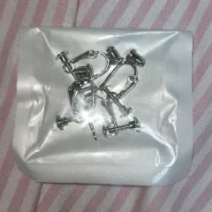 シルバー イヤリング ねじ式 ハンガー？ 出品