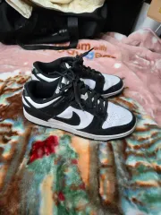 ナイキ ダンク ロー ブラック/ホワイト