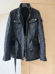 バブアー インターナショナル キルティング ジャケット ブラック (UK10)