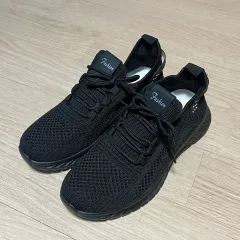 (新品) ランニングシューズ スニーカー 235mm