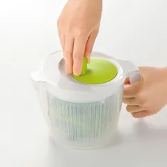 サラダスピナー シャキッと 野菜水切り器 日本製 （ 野菜 水切り器 野菜水きり器 コランダー スピナー キッチンツール 手動 回転式 米研ぎ ボウル キッチン 調理 サラダ やさい 下ごしらえ 簡単 )のサムネイル