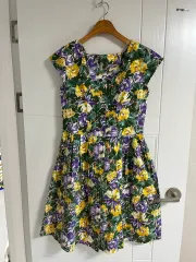 (日本ヴィンテージ)花 ONE PIECE ノースリーブ 半袖 綿100％ リゾートスタイル 旅行スタイル