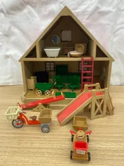 【中古品・現状品】エポック社　シルバニアファミリー家と家具のセット　初期　希少　A-259