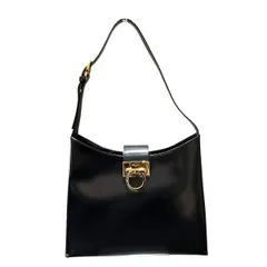 フェラガモ　ガンチーニ　ブラック　レザー　バッグ　ショルダーバッグ　レディース　美品