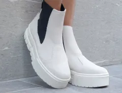 PUMA スウェード チェルシー アンクル ブーツ