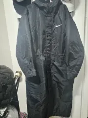 ナイキ ベンチコート ロングダウンジャケット ブラック フード/ NIKE アウター / NIKE シープスキン ロングパーカ