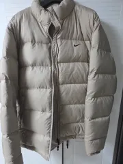 ナイキ ヴィンテージ ダウン アウター ベージュ